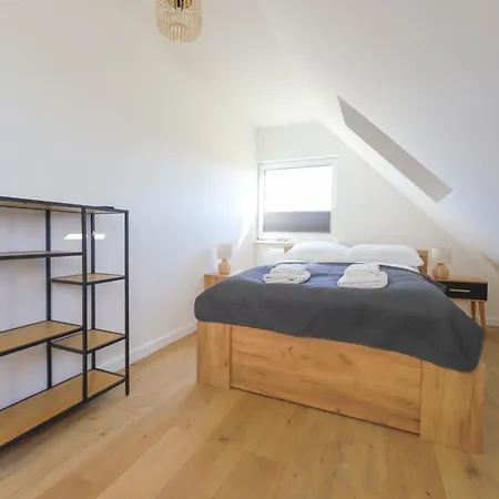 Aurora ミエレンコ