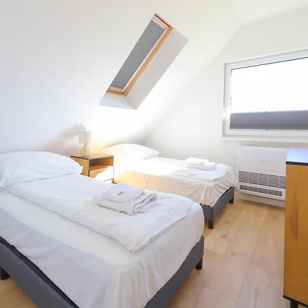 Aurora 別荘 ミエレンコ