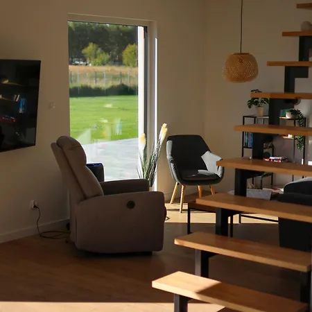 Aurora 別荘 ミエレンコ